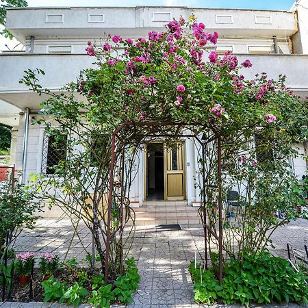 Bucharest City Center Villa Exterior photo